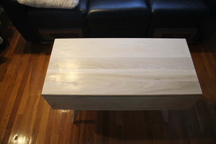 Coffee table with lift top